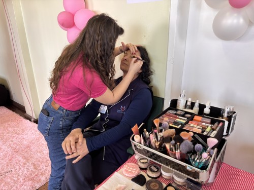 Dia da Beleza leva cuidado, autoestima e leveza à